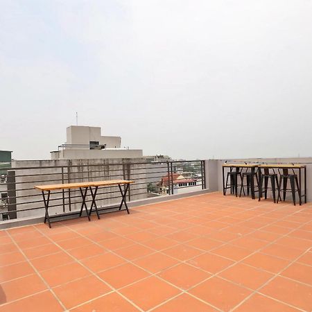 Luxe Paradise Residence 32 To Ngoc Van Hanoi Exterior foto